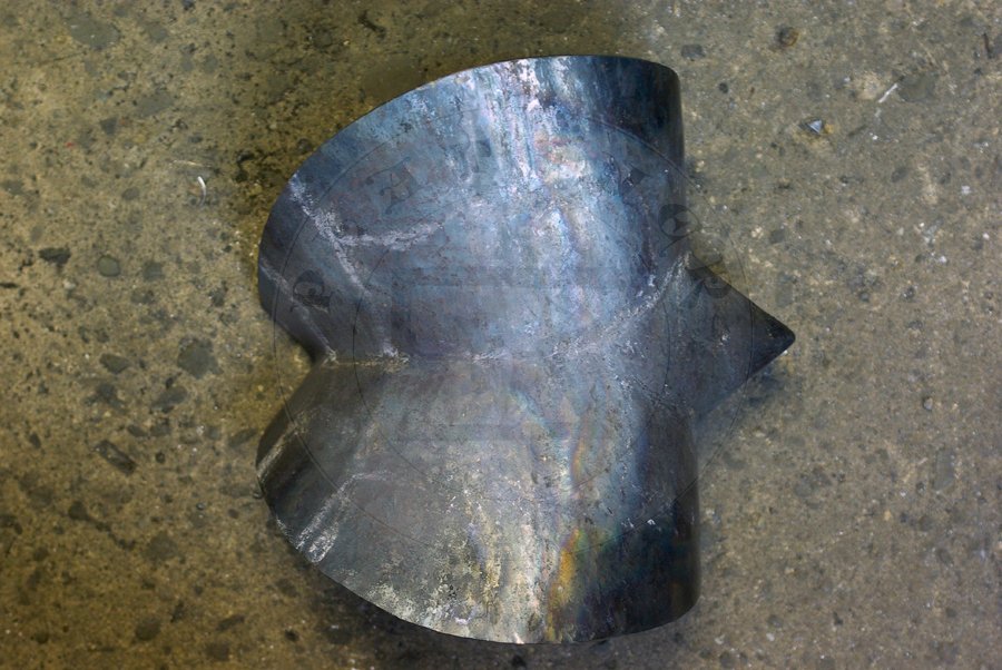 Pytowe osony rk druga poowa XV wieku w produkcji. W caoci wykonane ze stali redniowglowej./ Plate arm harness for second half of XV c. in production. Fully made from medium carbon steel.
